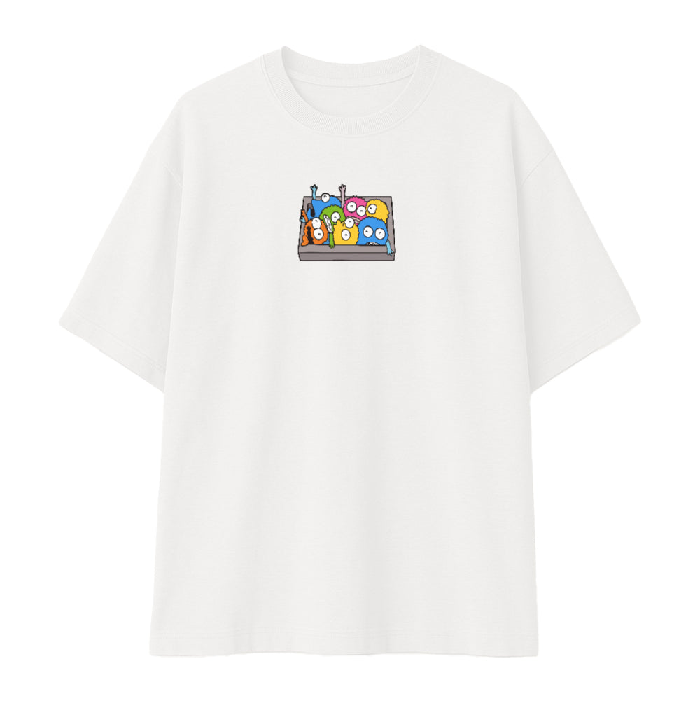 Remera oversize blanca personalizada fondo blanco