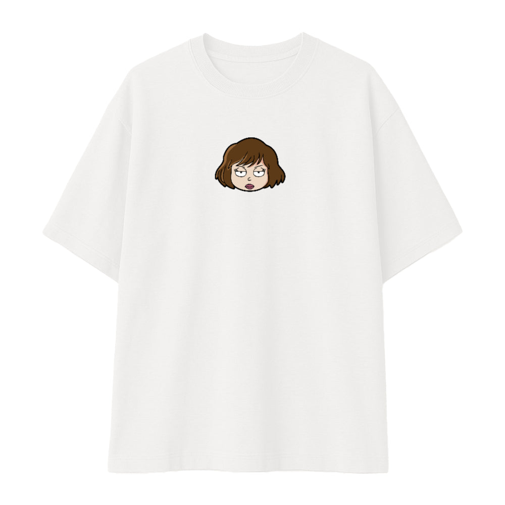 Remera oversize blanca personalizada fondo blanco