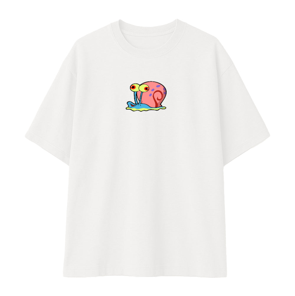 Remera oversize blanca personalizada fondo blanco
