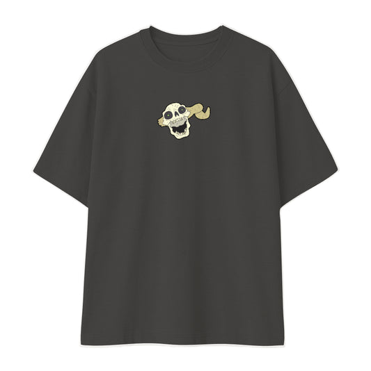 Remera oversize negra personalizada fondo blanco